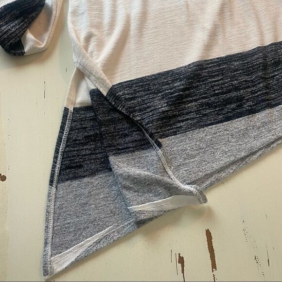 Market & Spruce Striped Asymmetric Long sleeve top - Picture 5 of 9